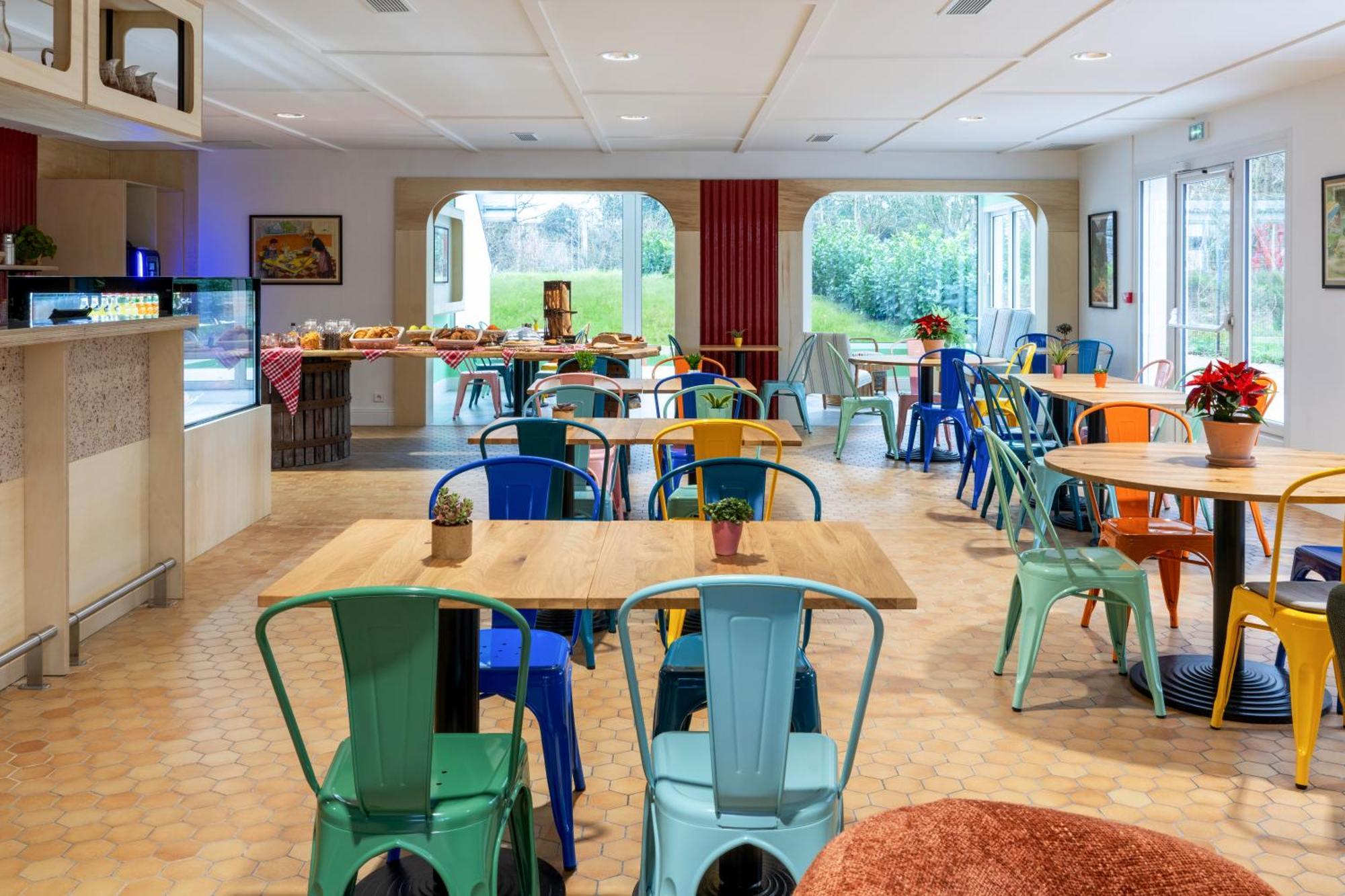 Greet Hotel Châtellerault Esterno foto
