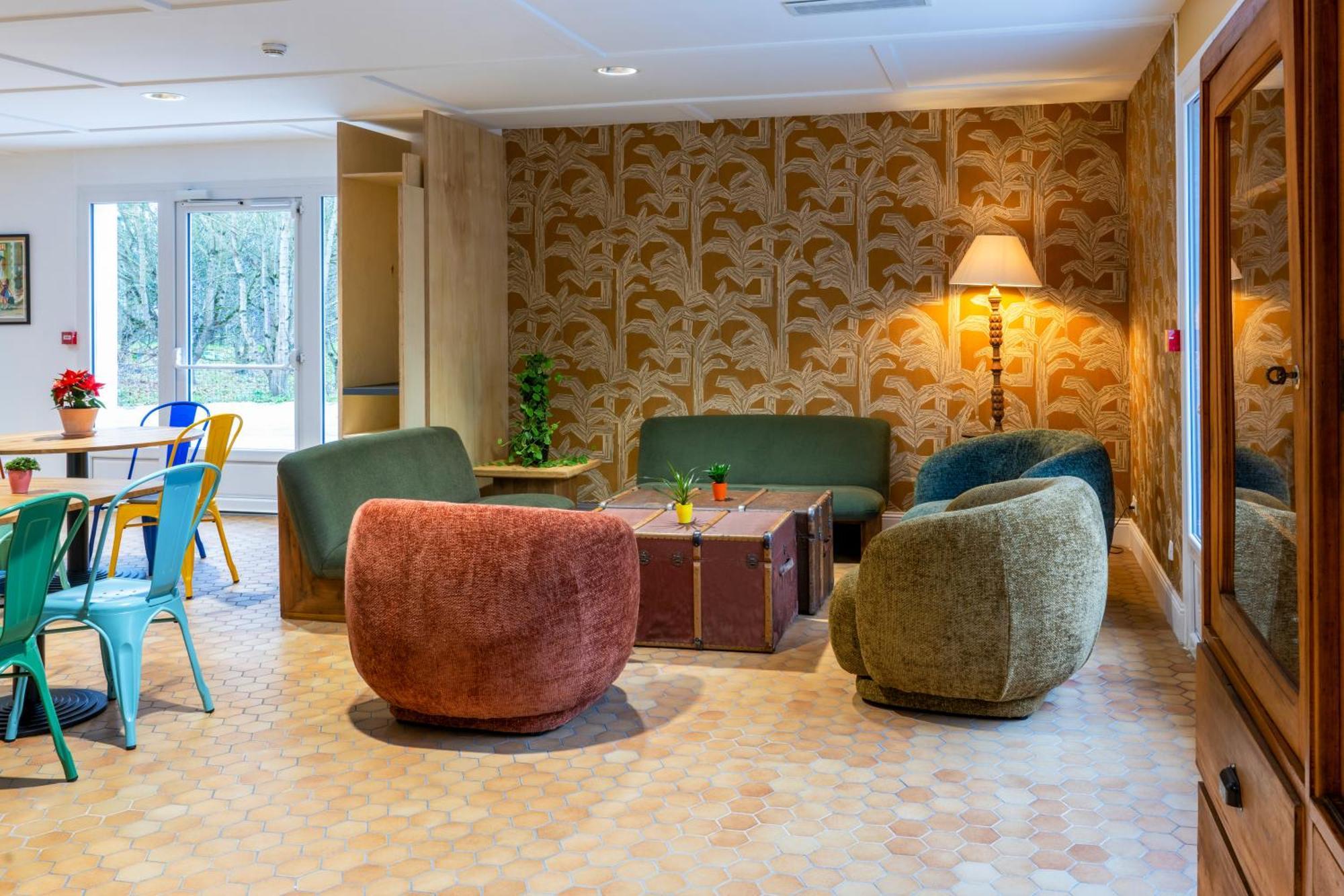 Greet Hotel Châtellerault Esterno foto
